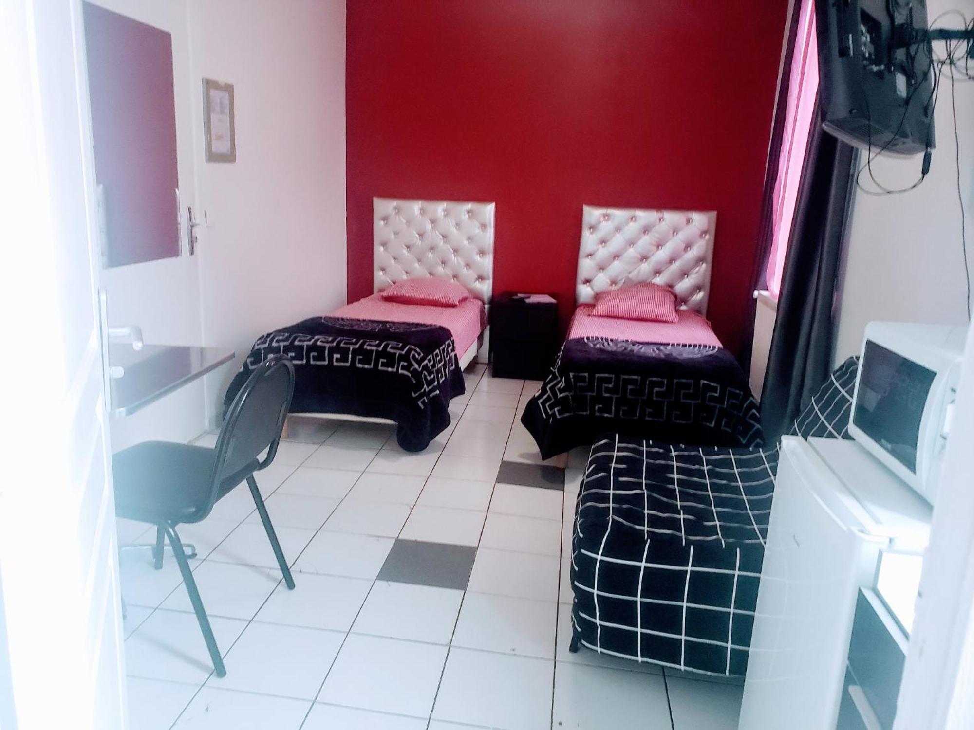 Le Cedre Hotel Saint-Denis  Exterior photo